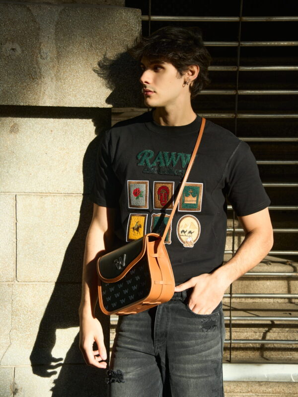 RAWW ART GALLERY TEE