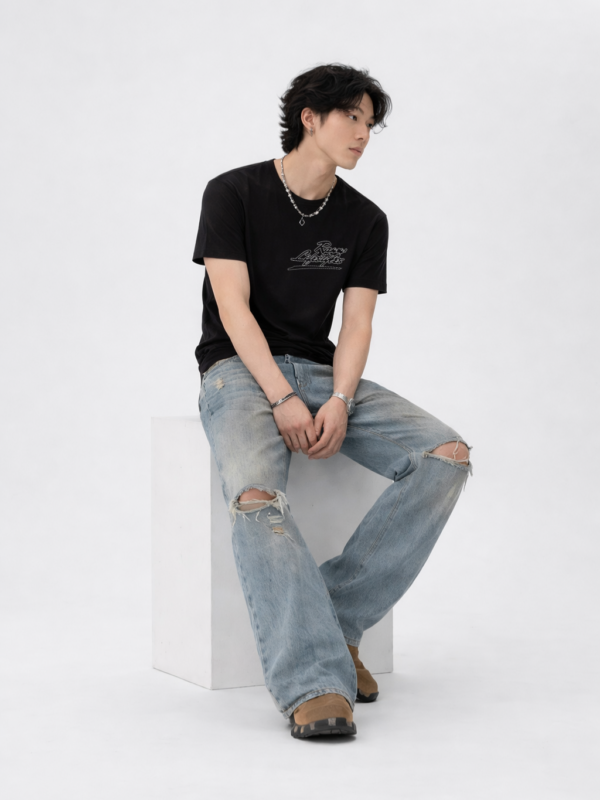 SCRIPT INSIGNIA TEE